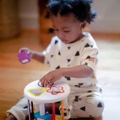 BABY Einstein Zen & Cal's Sensory Shape Sorter Box