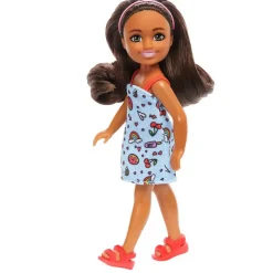 Barbie Chelsea dukke, Brunt hår og kjole med regnbuer