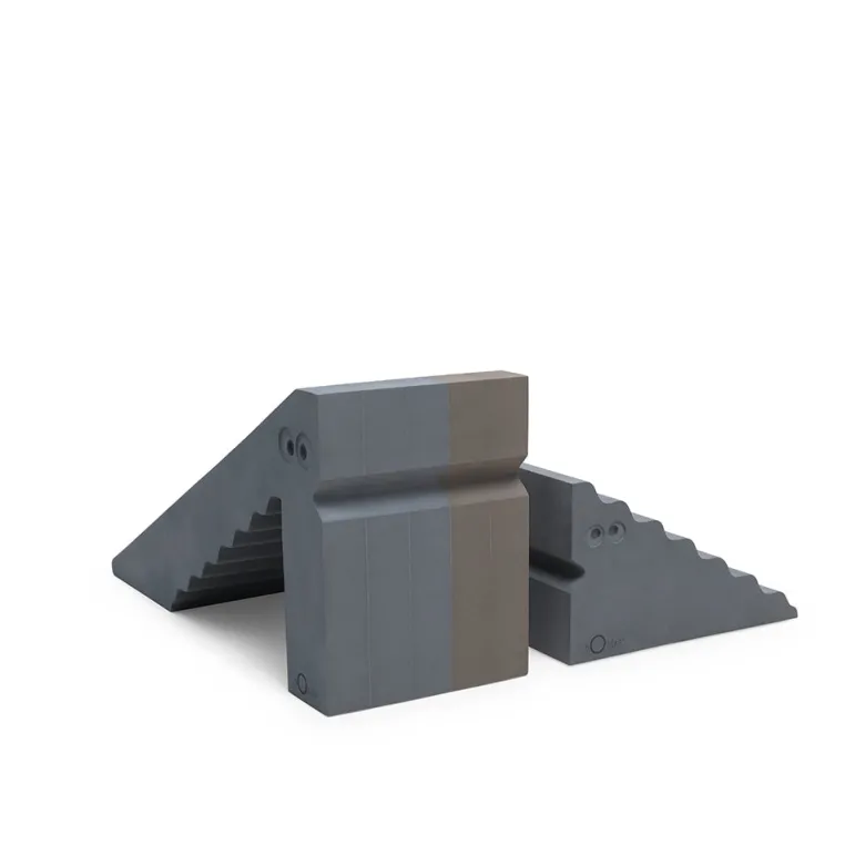 bObles Dino, Cloudy Blue