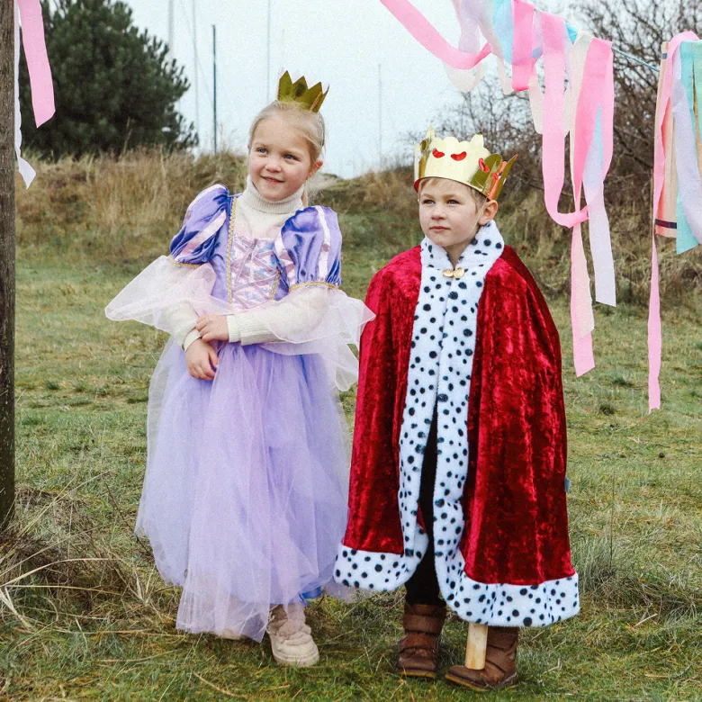 Den Goda Fen Costume, Velvet King's Cape – Ages 4-8
