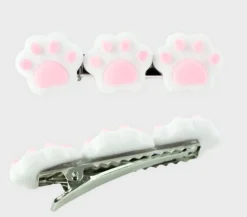 Den Goda Fen, Hair Clips with Cat Paws