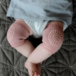 GoBabyGo Knee Pads with Rubber Dots, Misty Plum
