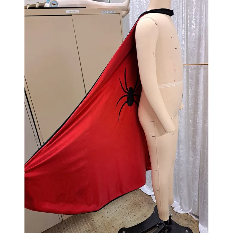 Great Pretenders Spider Cape and Batman Cape in One - Size 5-6 Years