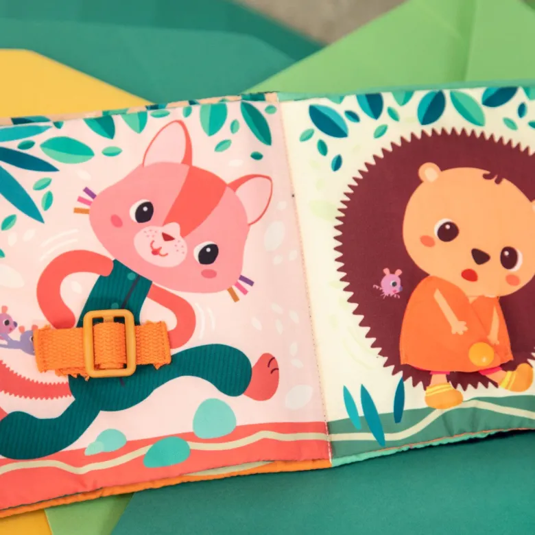 Lilliputiens Activity Book, Jules - Learn to Dress Up