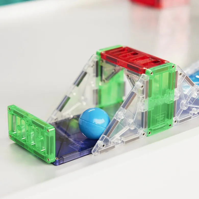 Magna-Tiles Magnetic Building Set, Rail Racer - Pieces
