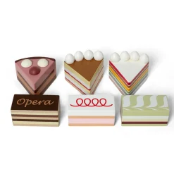 Mamamemo Wooden Play Food, Cake Slices on a Platter