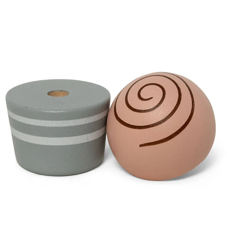 Mamamemo Wooden Play Food, Cupcakes on Cake Stand