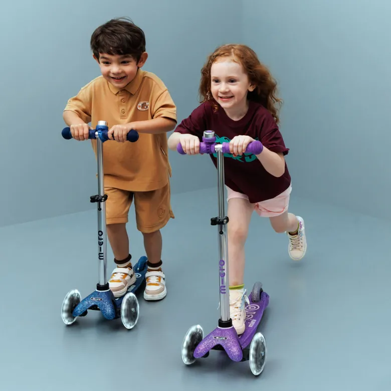 Micro Kick Scooter, Mini Deluxe Galaxy Glitter LED - Navy Blue
