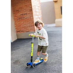 Micro Scooter Maxi Deluxe Foldable LED, Neon Canary Yellow