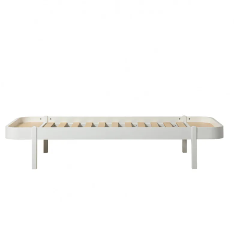 Oliver Furniture, Wood Lounger, 90 x 200 cm - White