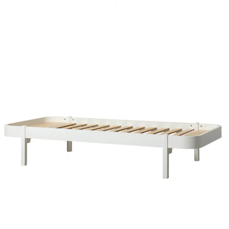 Oliver Furniture, Wood Lounger, 90 x 200 cm - White