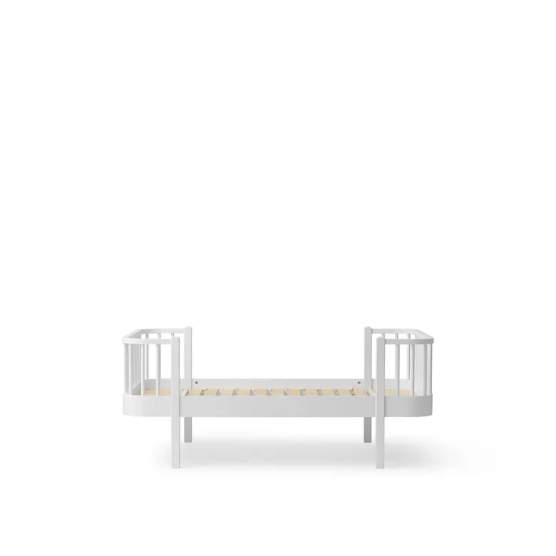 Oliver Furniture, Wood Original, Junior Bed – White