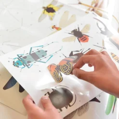 Poppik Paper Sticker Mosaic, Poster and 44 Stickers - Insects