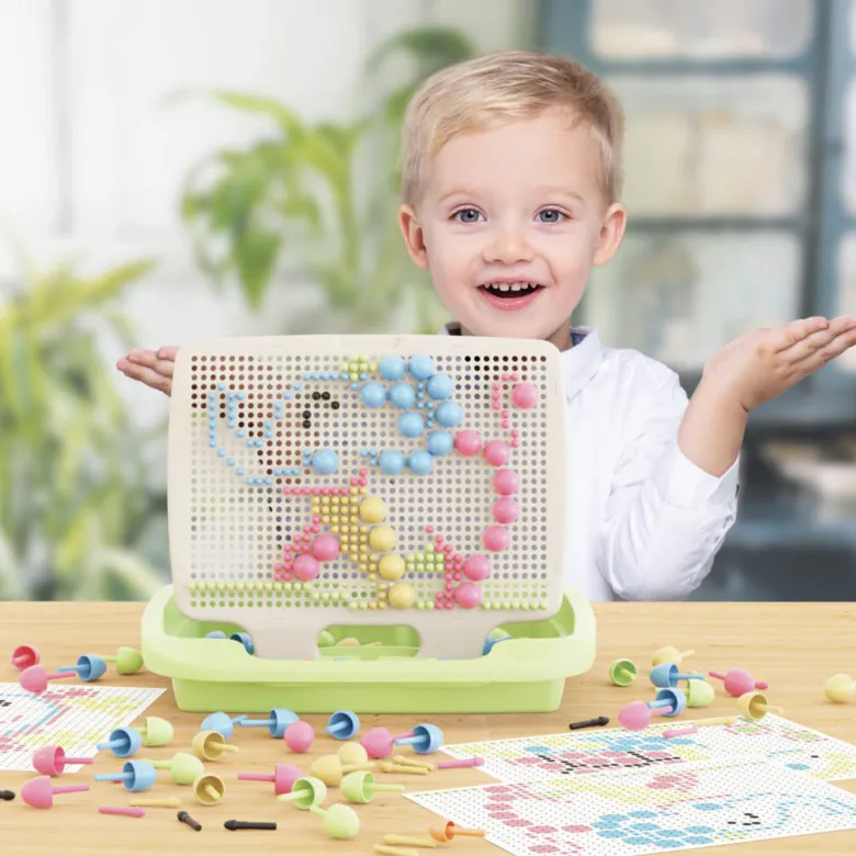 Quercetti PlayEco+ Peg Board Made from Recycled Plastic - 310 Pieces