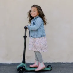 Scoot and Ride Highway Kick 3, Children's Scooter with LED Wheels - Forest