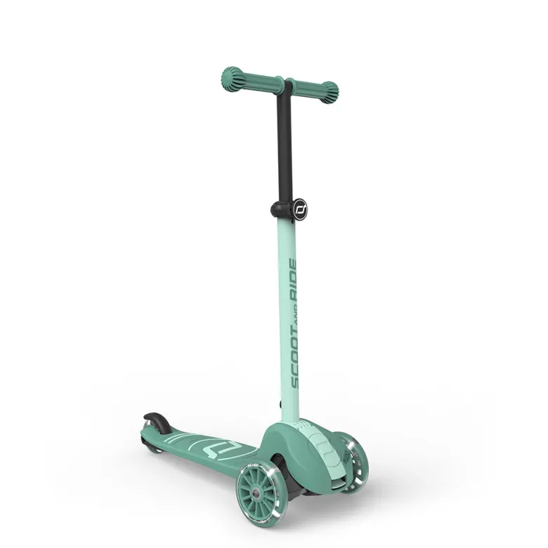 Scoot and Ride Highway Kick 3S, Kick Scooter – LED Forest