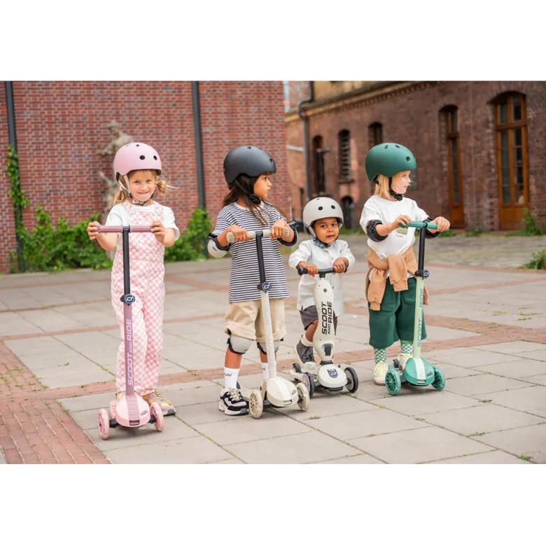 Scoot and Ride Highway Kick 3S, Kick Scooter – LED Forest