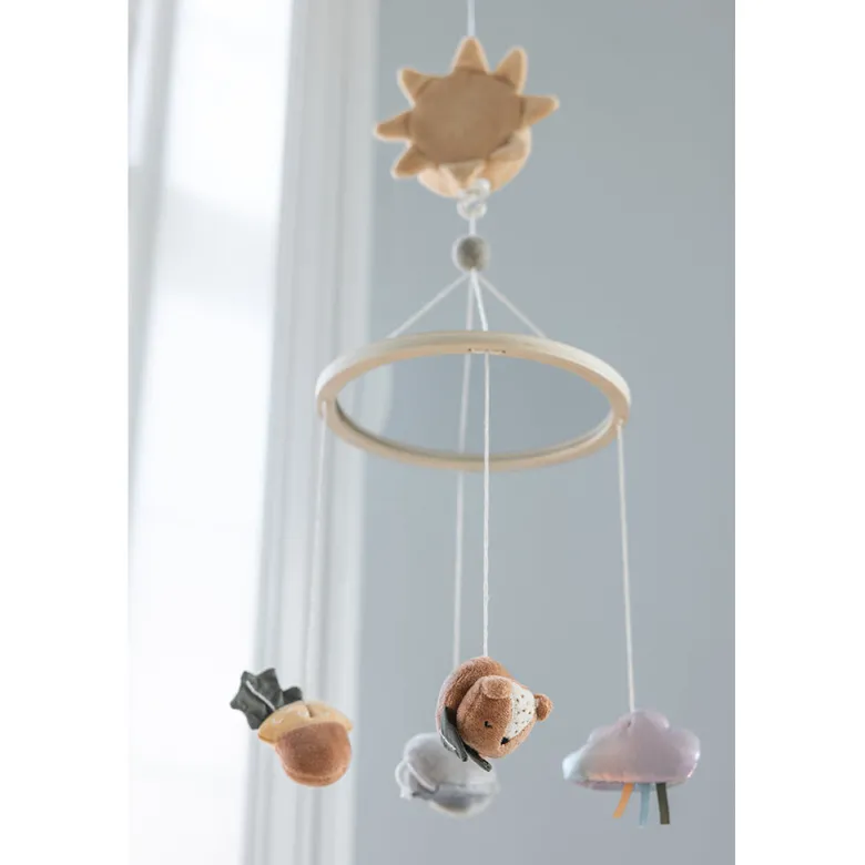 Sebra Music and Mirror Mobile, Woodland