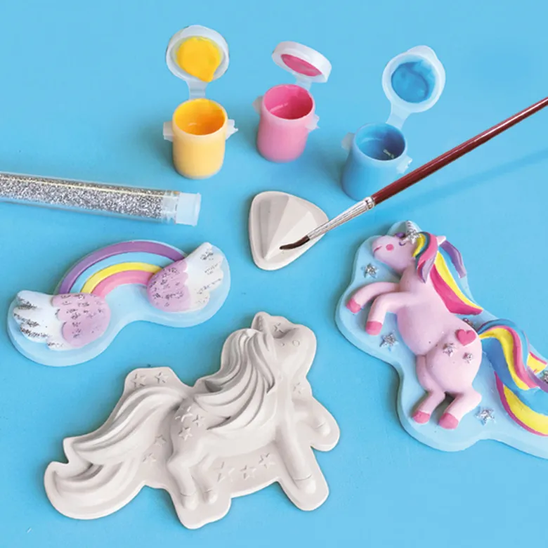 SES Creative Creative Kit, Cast and Paint – Unicorns in Plaster