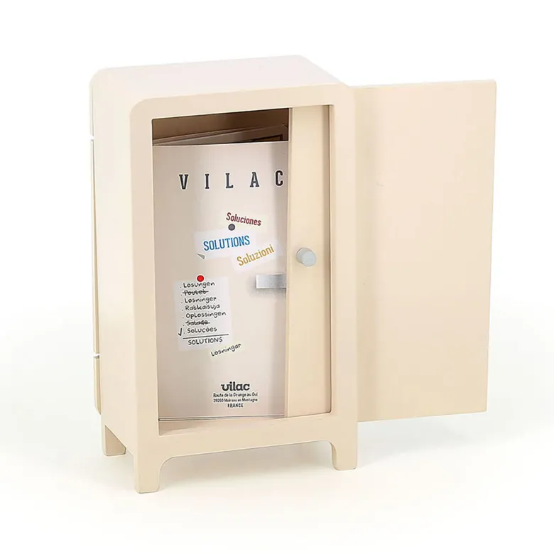 Vilac Magnetic Logic Game for One Player with 21 Pieces - Refrigerator